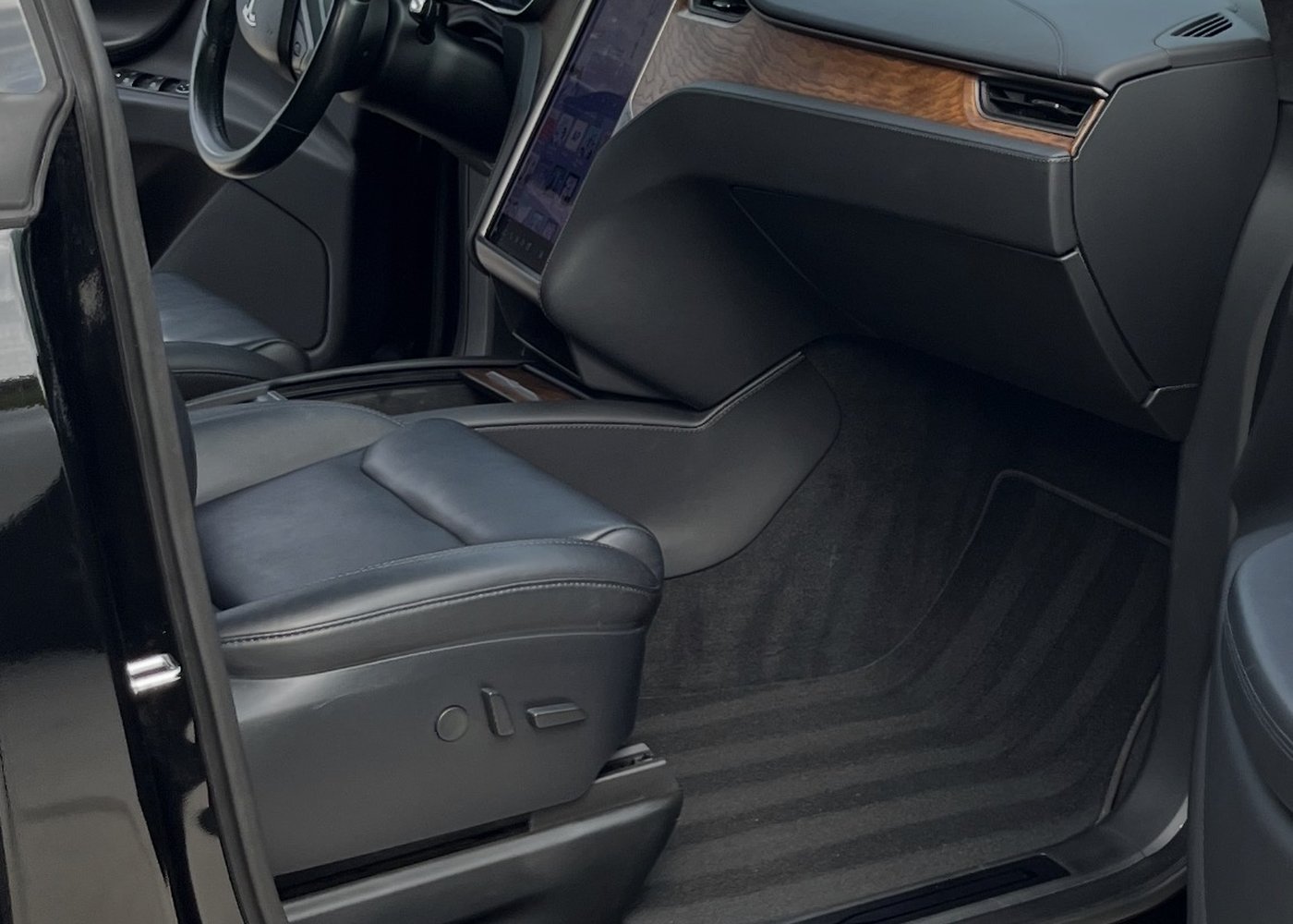 Tesla interior detailing in Jupiter